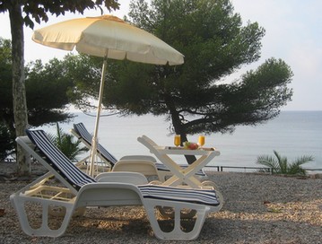 Vacances au bord de l eau sur la plage de Gigaro